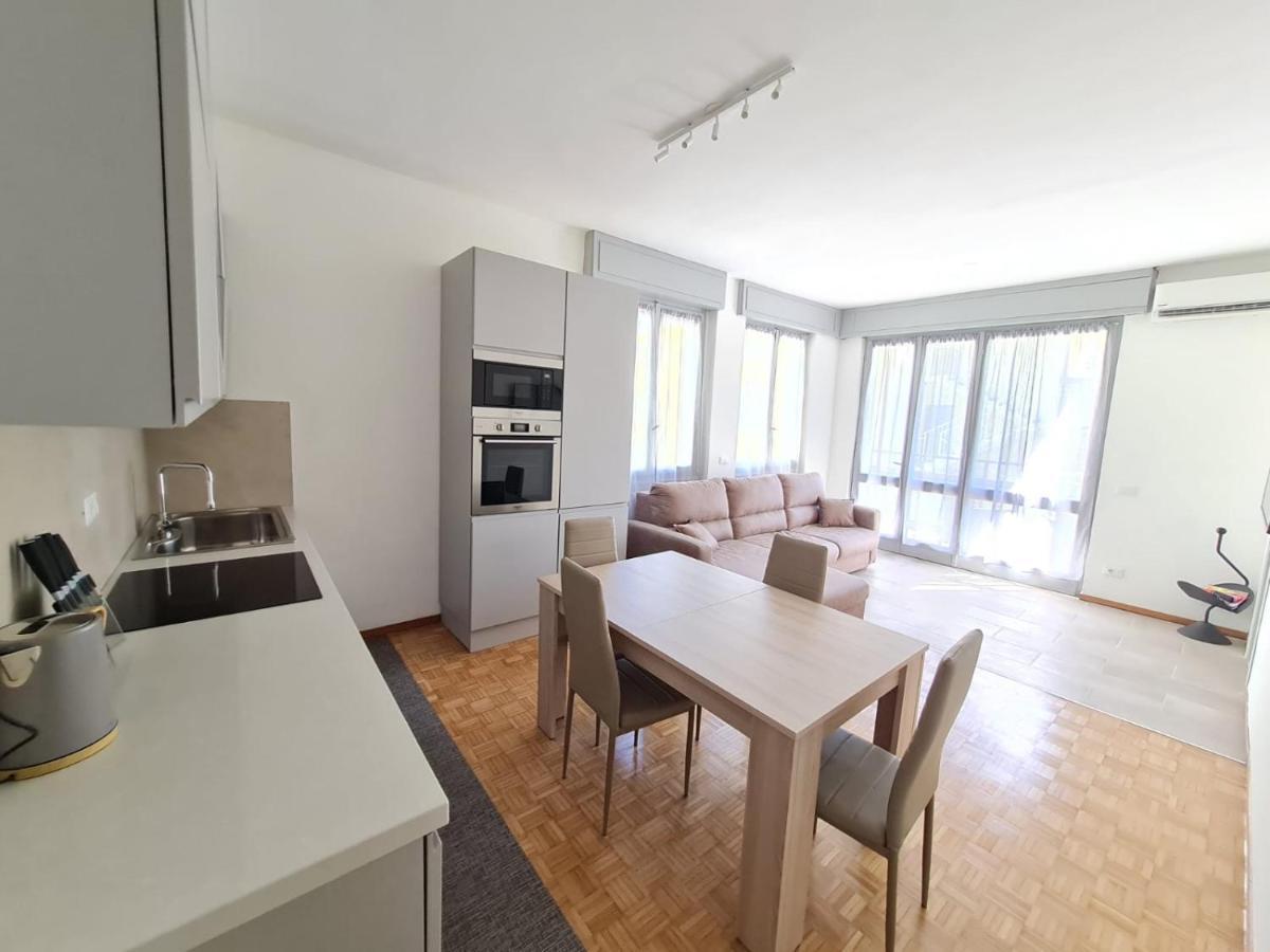 Le Rive Holidays Appartement Desenzano del Garda