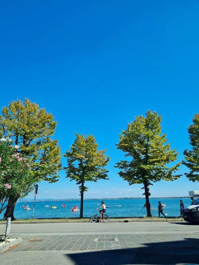 Le Rive Holidays Apartment Desenzano del Garda